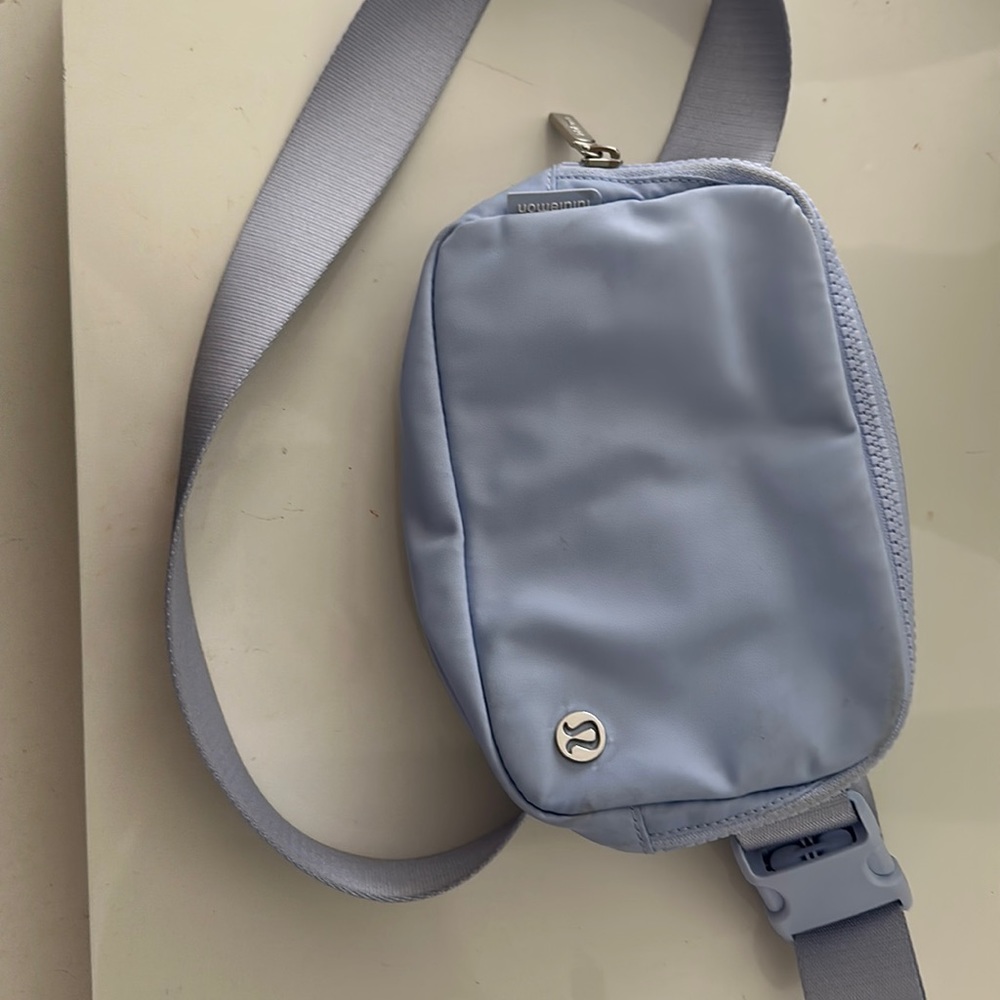 Lululemon belt bag